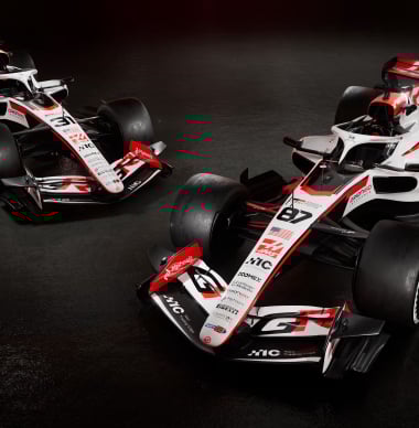 Haas maakt nieuwe kleurstelling wereldkundig voor F1-seizoen 2026