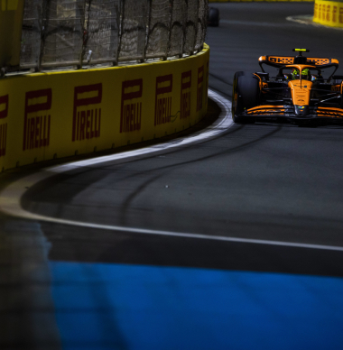 Checo y Max, con PROBLEMAS; Norris, P1