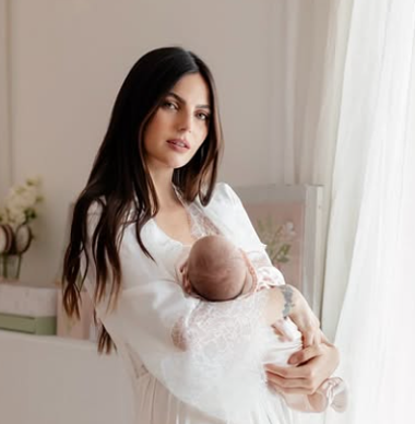 Kelly Piquet deelt voor het eerst aantal foto's met dochtertje Lily