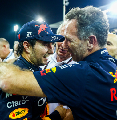 Red Bull DEFIENDE la permanencia de Checo Pérez
