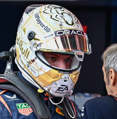 Verstappen blij dat het erop zit in Abu Dhabi: "Het boeit allemaal toch niets"