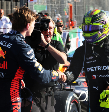 Verstappen sluit samenwerking met Hamilton uit, Russell en Leclerc P1 op vrijdag | GPFans Recap