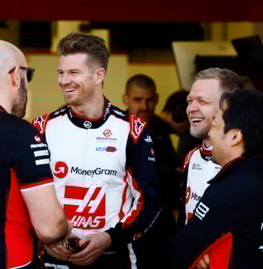 Hülkenberg blij met Komatsu als nieuwe teambaas van Haas: "Geen bullsh*t meer"