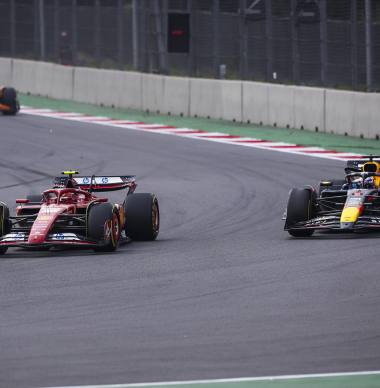 LIVE (gesloten) | GP Mexico-Stad: Sainz aan de leiding, Verstappen teruggevallen naar P6 na straf