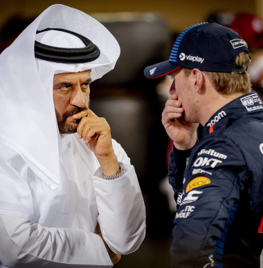 VIDEO | FIA komt met verduidelijking na beschuldiging, Verstappen over 'matige' kwalificatie