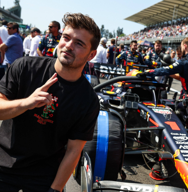 Martin Garrix gooit foto met Verstappen online na nacht doorhalen in Las Vegas