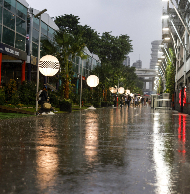 Hungaroring-paddock onder water gelopen, McLaren-hospitality opnieuw beschadigd
