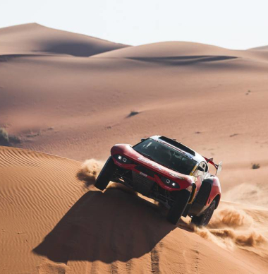 Dakar 2024: Loeb verslaat Audi's in 48-uursetappe, Van Kasteren en De Groot over de kop