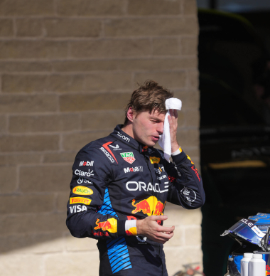 Villeneuve woest op "amateuristische" stewards: "Verstappen had een straf moeten krijgen"