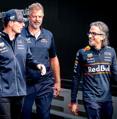 Mekies lijkt juiste snaar te raken bij Verstappen: 'Hij stelt continu de juiste vragen'