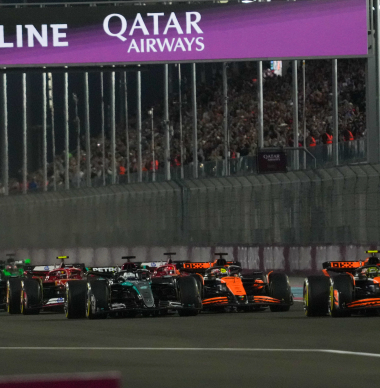 LIVE (gesloten) | Grand Prix van Qatar: chaos in Losail, Verstappen nog altijd aan de leiding