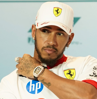 Sostengono l'INGIUSTIZIA contro Lewis Hamilton alla Ferrari