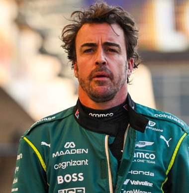 Fernando Alonso swaps out Aston Martin after F1 testing disaster