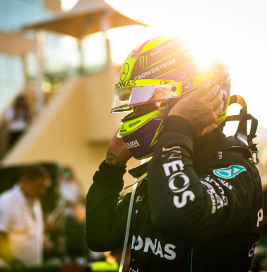 Kan Hamilton kopstukken van Mercedes meenemen naar Ferrari?