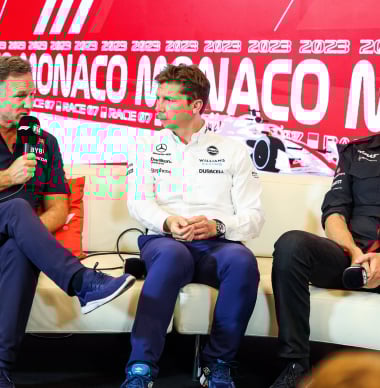 Axed F1 boss 'set to BUY' grand prix team
