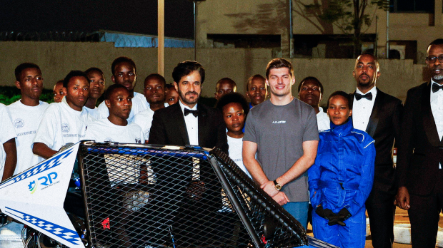 Verstappen, Sulayem, socials