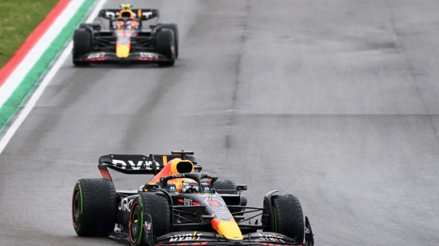 Hamilton en Russell in Imola