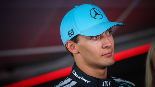 Russell hekelt gebrek aan F1-testdagen: 'In golf kun je wel eindeloos oefenen' — Foto: © IMAGO