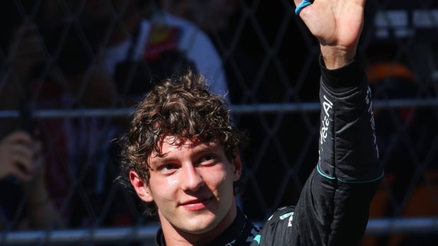 Antonelli eerlijk na eerste podium in Singapore: 'Zeer zware race' — Foto: © IMAGO