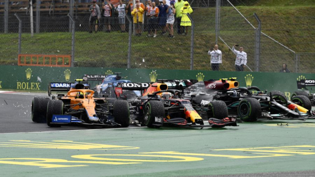 Max Verstappen crashes in Hungarian Grand Prix