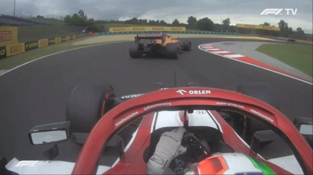 Hier zien we dat Giovinazzi weinig ruimte wordt gegund door Sainz.