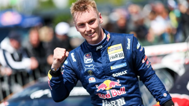 Engstler after 24h Nurburgring pole — Foto: © IMAGO