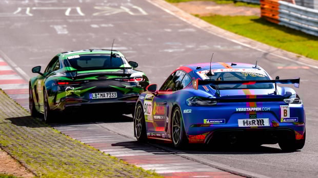 Verstappen behind instructor at the Nurburgring