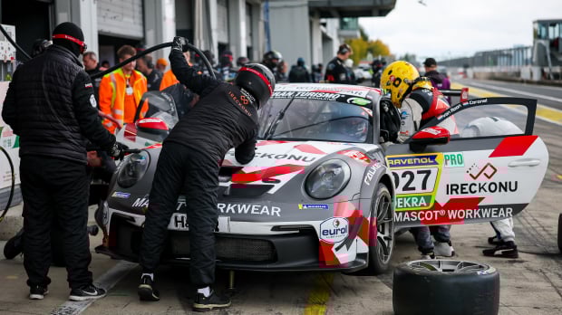 © VLN | De Max Kruse Racing-Porsche die Coronel onder andere met Van Buren deelt