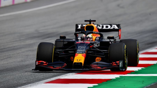 Max Verstappen in actie op de Red Bull Ring.