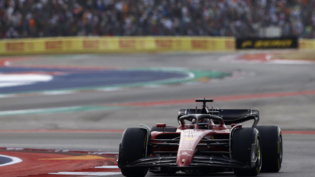 Charles Leclerc in race op Circuit of the Americas