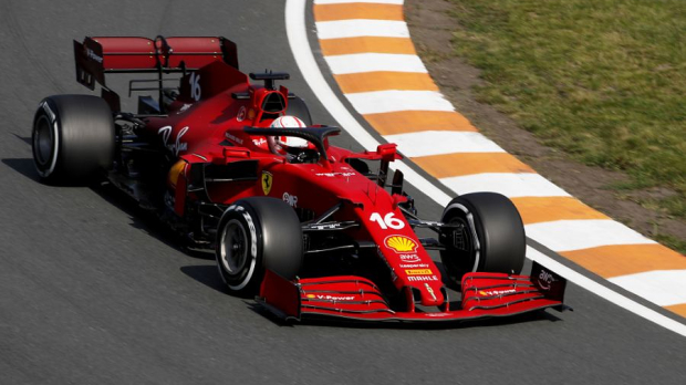 Leclerc in his Ferrari at Zandvoort — Foto: © LAT Images