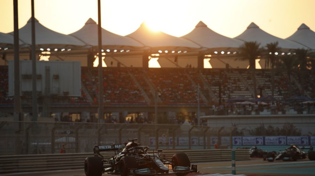 Hamilton, Abu Dhabi — Foto: © LAT Images