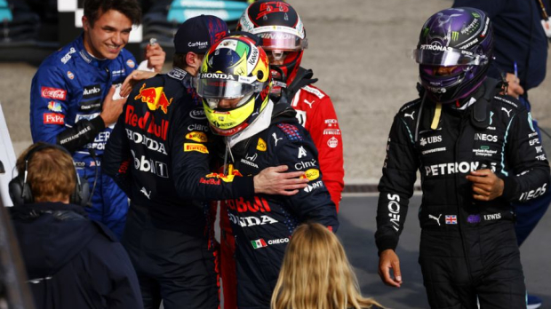 Sergio Pérez and Lewis Hamilton in Portugal