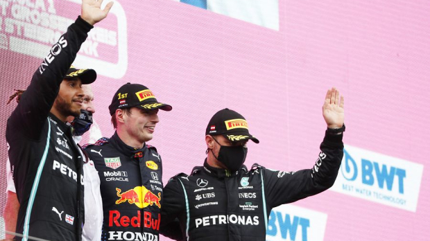 Verstappen, Bottas and Hamilton on the podium in Austria — Foto: © LAT Images
