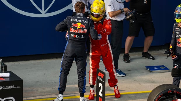 Max Verstappen, Lewis Hamilton, generic, Bahrain GP, 2026 — Foto: © IMAGO
