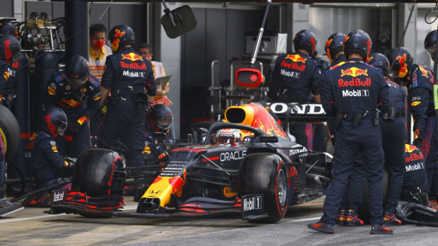 Verstappen, Red Bull Racing, Spain, Pitstop 