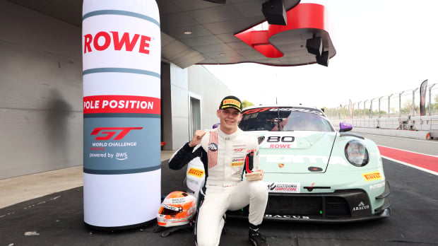 Buus after taking pole for Race 1 at Barcelona-Catalunya — Foto: © SRO/JEP