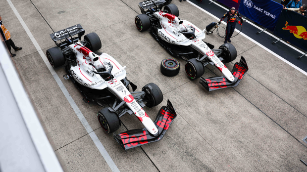 Verstappen, Tsunoda, red bull, japan 