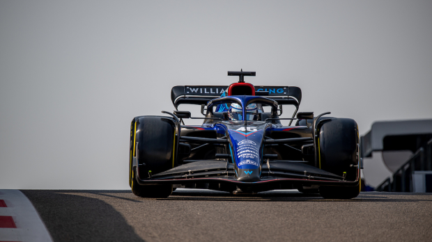 Logan Sargeant driving for Williams