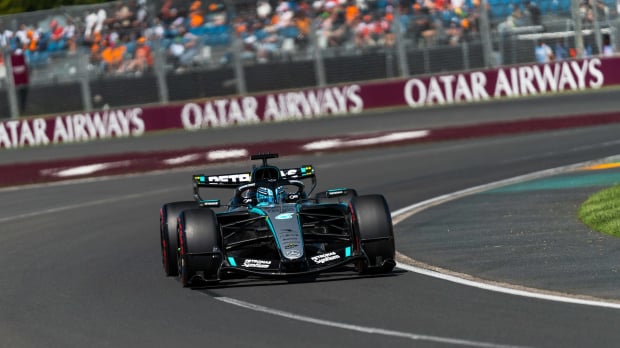 Russell during FP2 in Melbourne — Foto: © IMAGO