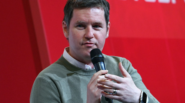 Rob Smedley speaks on a stage