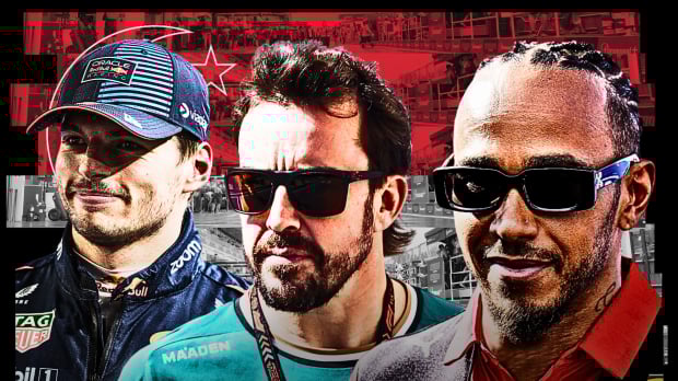 Verstappen, Alonso and Hamilton edited in front of a Singapore flag background
