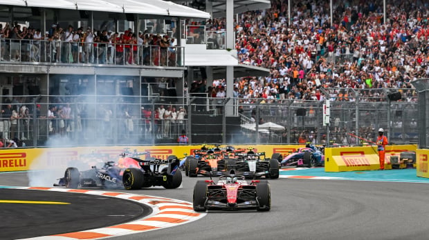 Verstappen spins in Miami — Foto: © IMAGO
