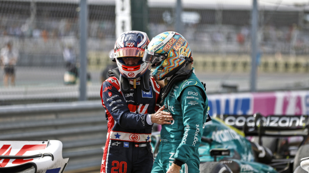 Kevin Magnussen, Haas, Sebastian Vettel, Aston Martin, United States GP, 2022