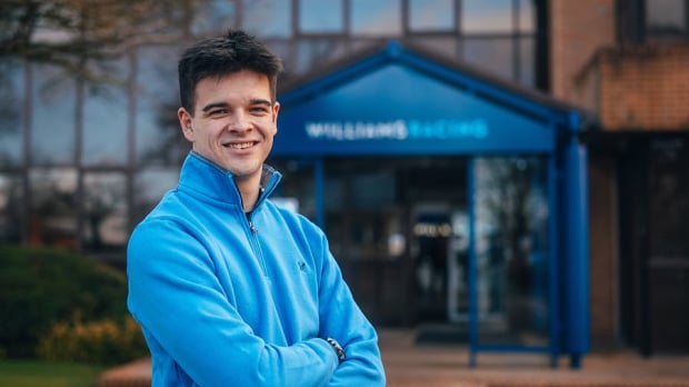 Zak O'Sullivan signs for Williams
