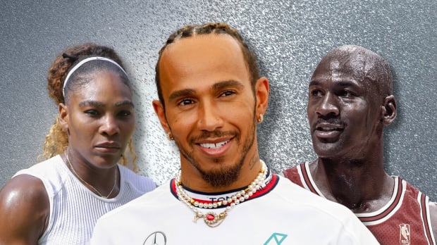 Lewis Hamilton smiles alongside Serena Williams and Michael Jordan