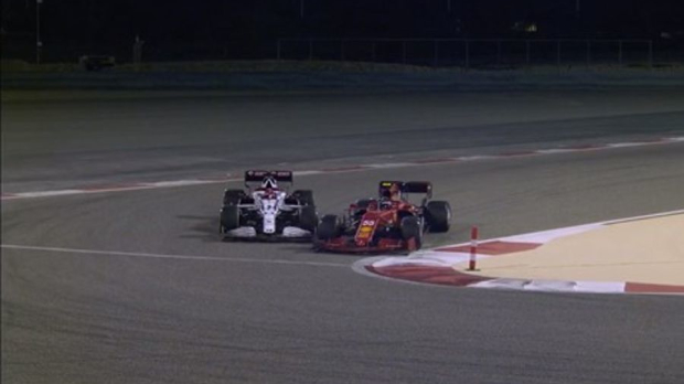 Raikkonen, Alfa Romeo, Sainz, Ferrari 