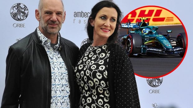 Amanda and Adrian Newey with Aston Martin — Foto: © IMAGO x GPFANS