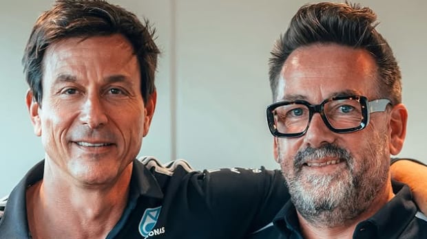 Toto Wolff, Gwen Lagrue, Instagram @ MercedesamgF1 — Foto: © Instagramd @ mercedesamgf1