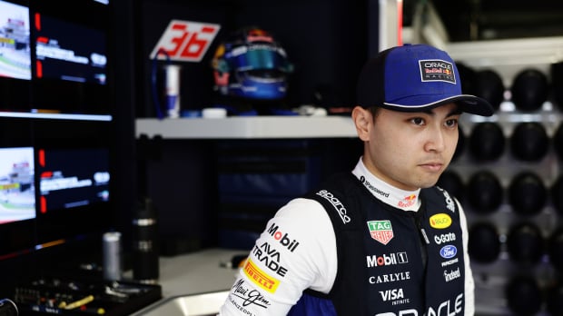 Iwasa rijdt in VT1 in RB22 van Verstappen: 'Meteen aan de bak' — Foto: © IMAGO